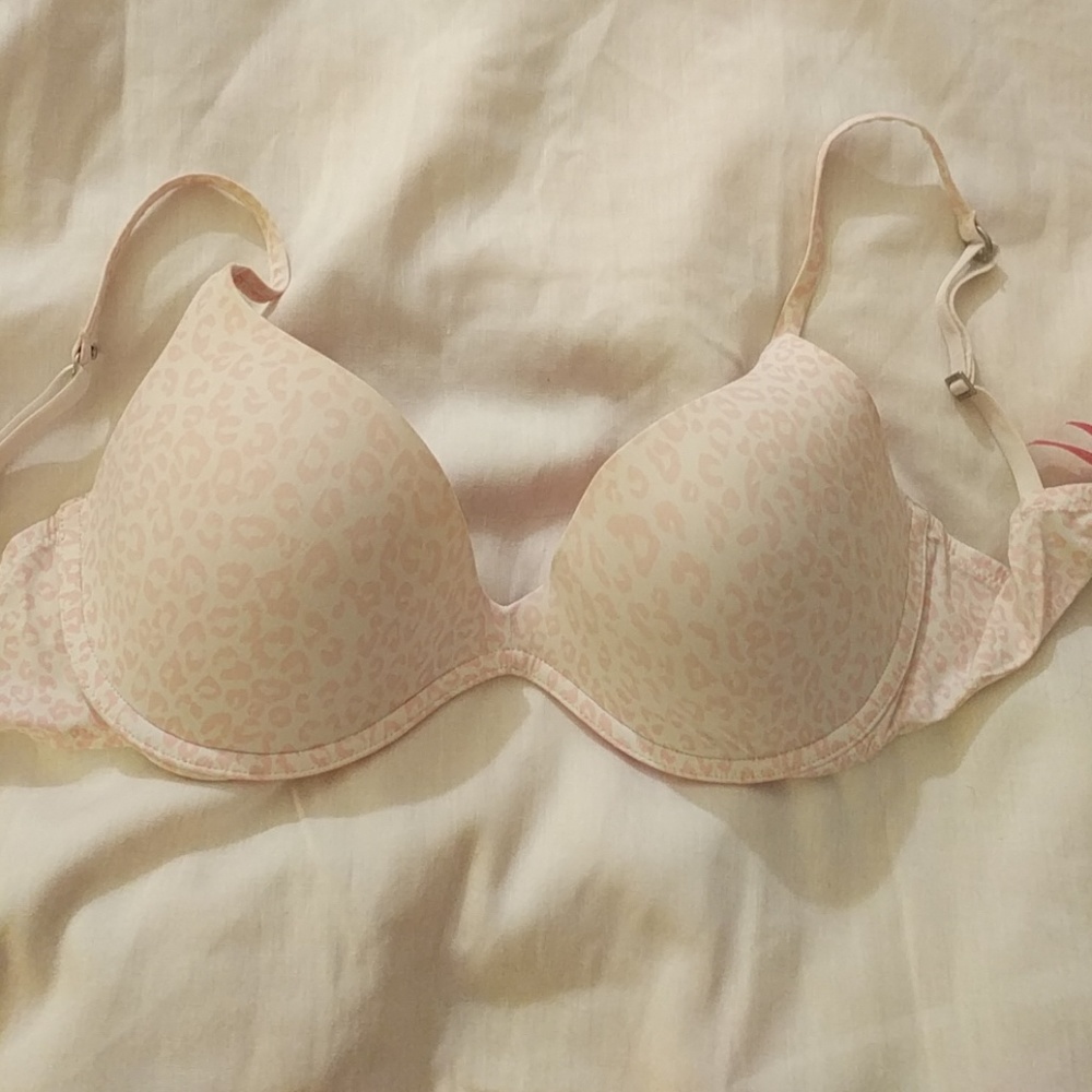 EUC Pink VS push up bra